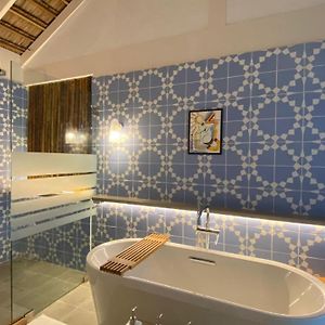 Lagoon Villa
